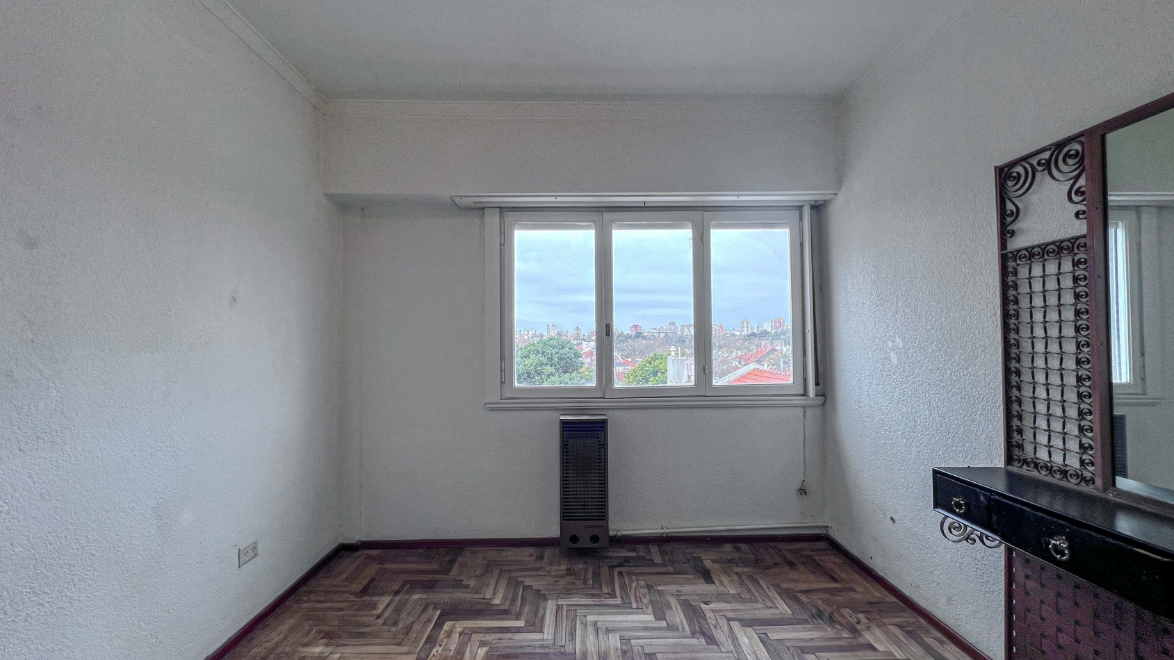 SE VENDE DEPARTAMENTO 2 AMBIENTES EN EXCELENTE UBICACION ZONA GUEMES