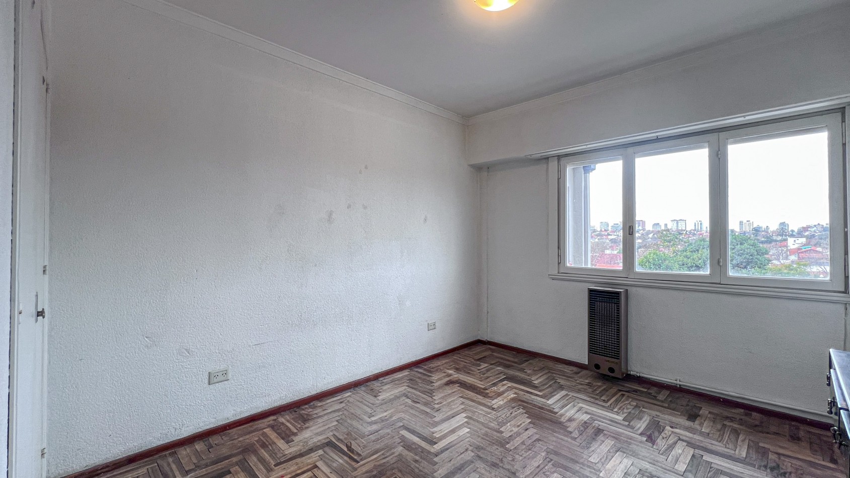 SE VENDE DEPARTAMENTO 2 AMBIENTES EN EXCELENTE UBICACION ZONA GUEMES