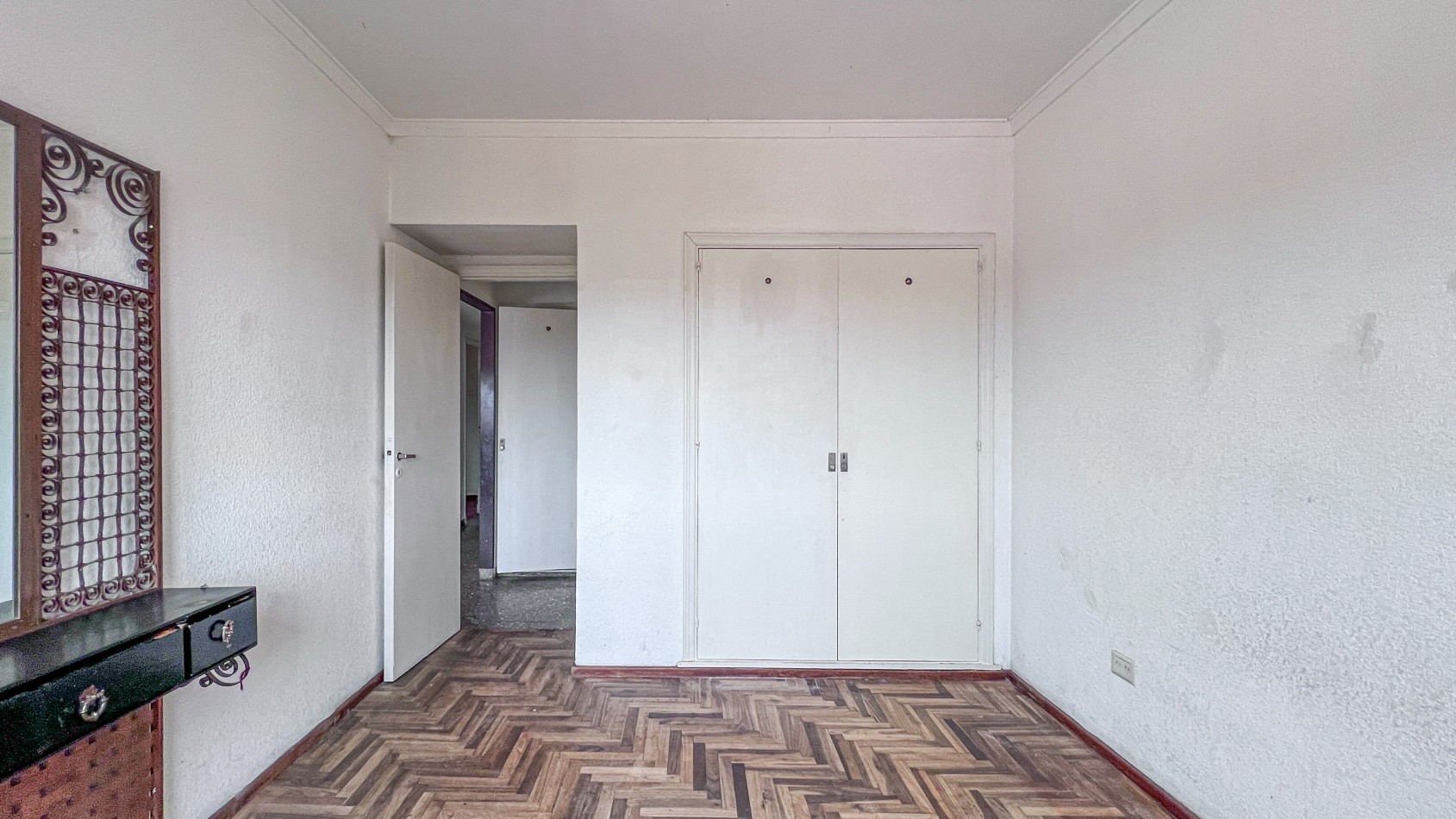 SE VENDE DEPARTAMENTO 2 AMBIENTES EN EXCELENTE UBICACION ZONA GUEMES