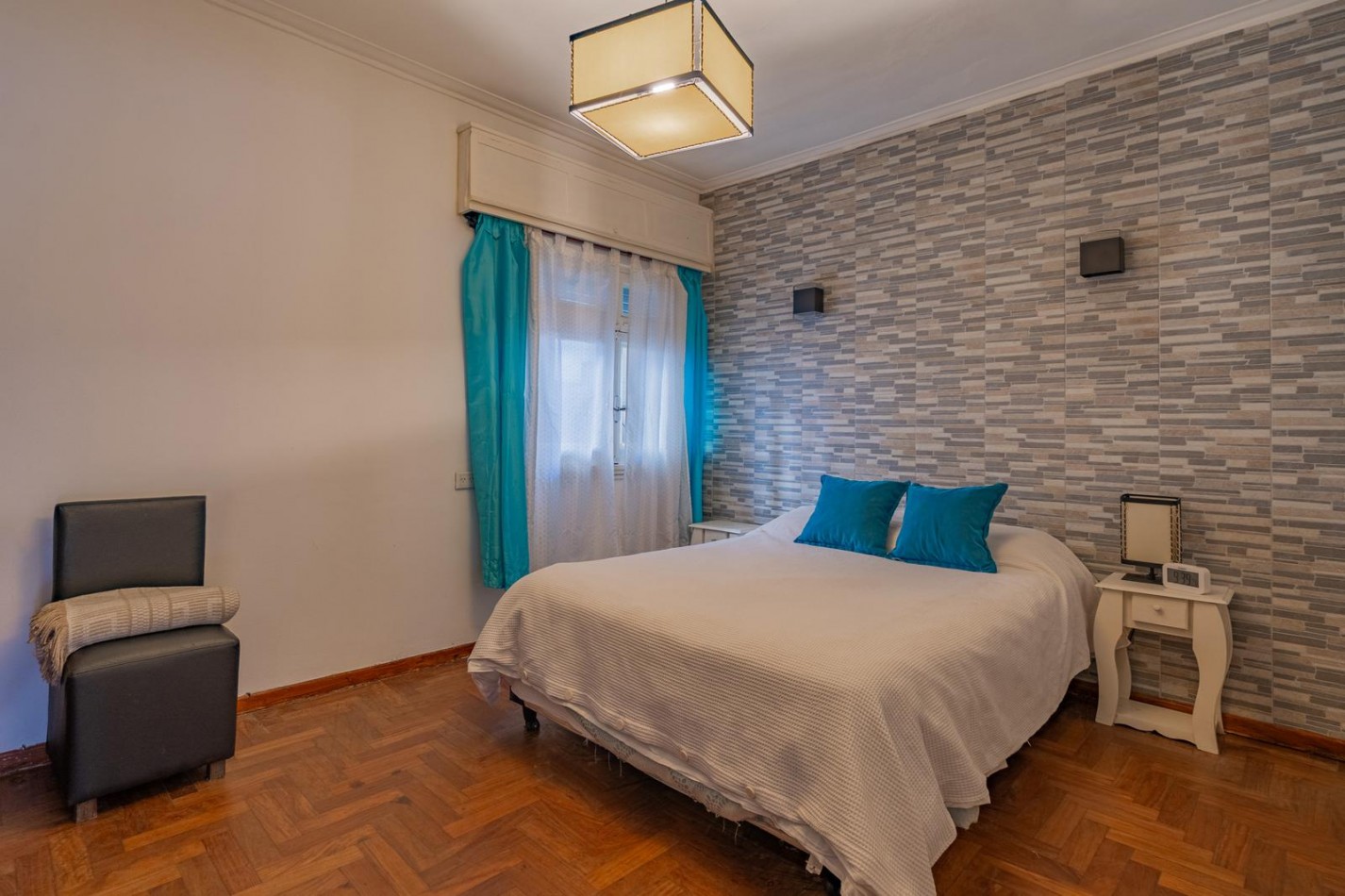 SE VENDE CHALET EN PH 4 AMB. ZONA ALDREY. MAR DEL PLATA