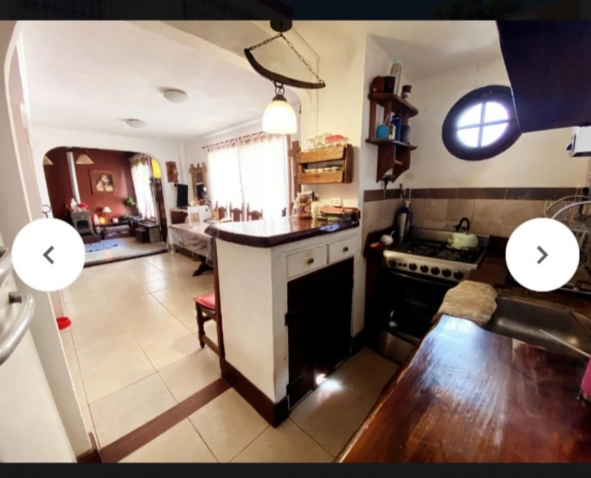 SE VENDE CASA EN PH DE 4 AMBIENTES ZONA CONSTITUCION 