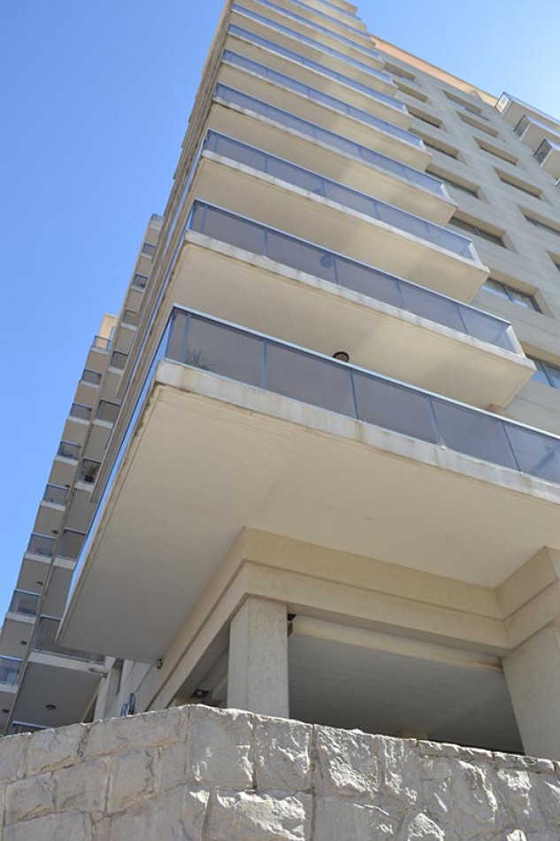 SE VENDE DEPARTAMENTO 2 AMBIENTES CON COCHERA, AMENITIES Y VISTA PARCIAL AL MAR EN ZONA STELLA MARIS