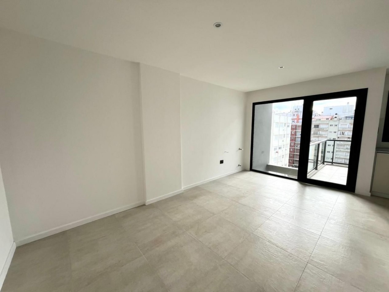 SE VENDE DEPARTAMENTO 2 AMBIENTES ZONA GUEMES CON COCHERA