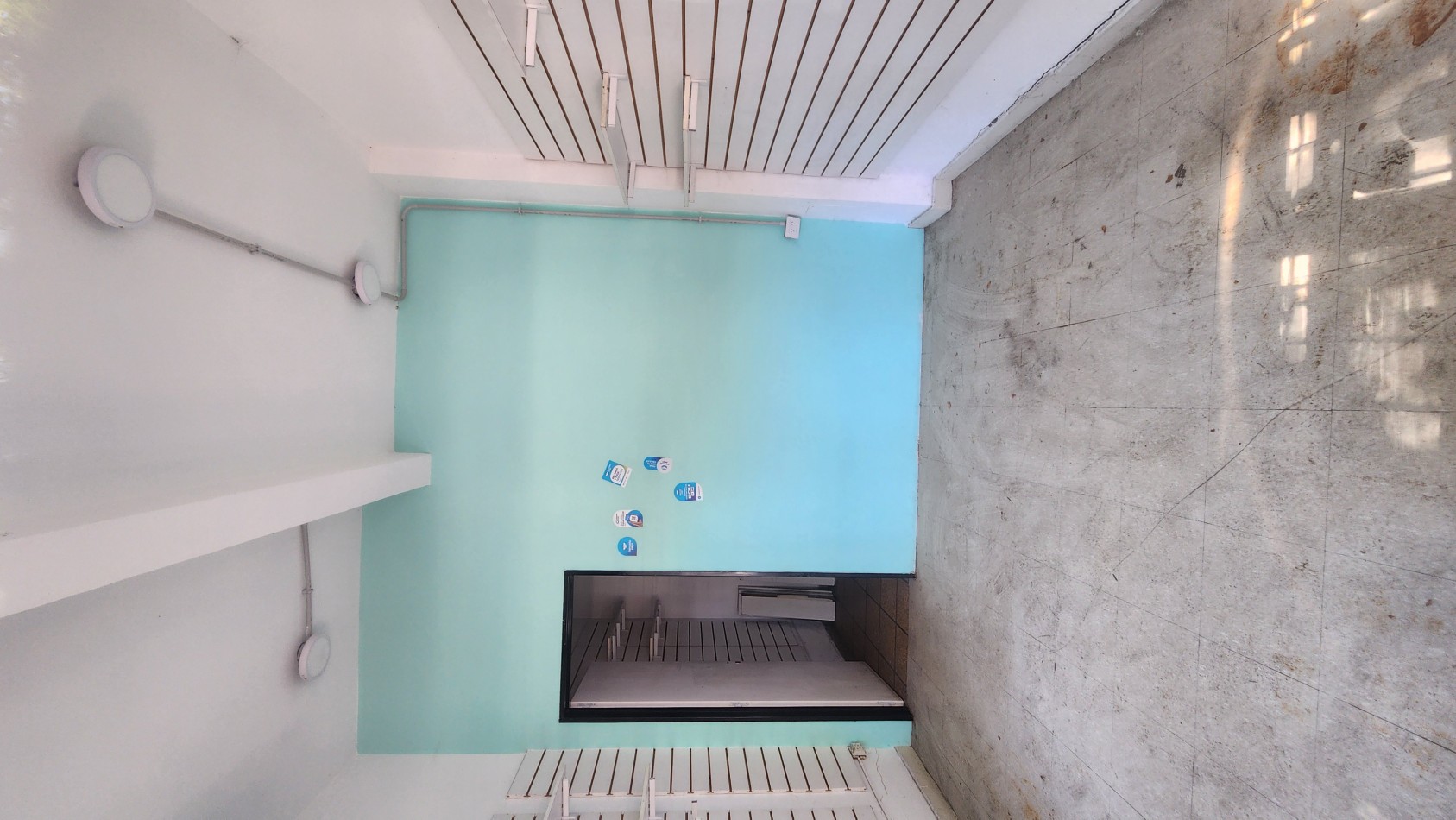 SE VENDE LOCAL COMERCIAL 30 M2 A LA CALLE. FLORES. FLORESTA. CABA