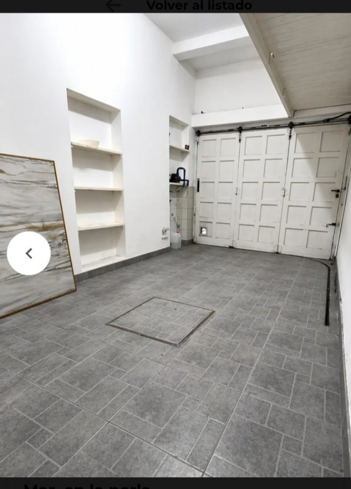 SE VENDE CASA DE 3 AMBIENTES CON GARAGE FRENTE AL MAR EN LA PERLA