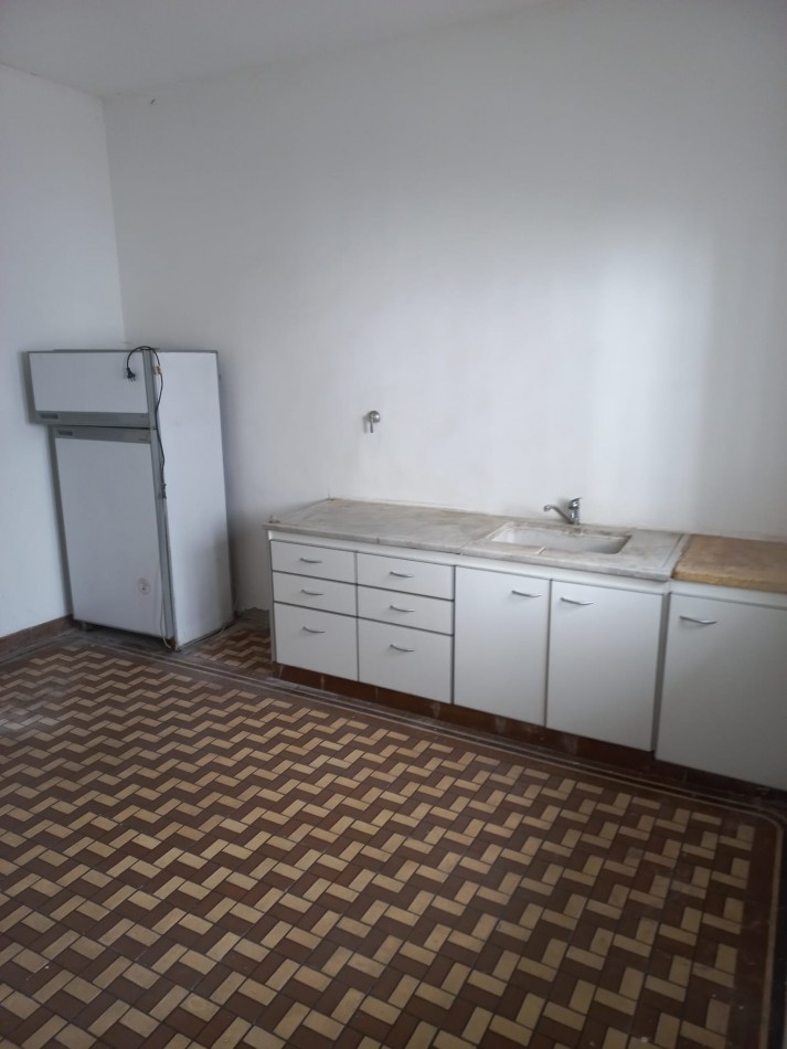 SE ALQUILA EDIFICIO USO PROFESIONAL, OFICINAS, ETC. 240 M2 ENNLO MEJOR DE GUEMES. MAR DEL PLATA 