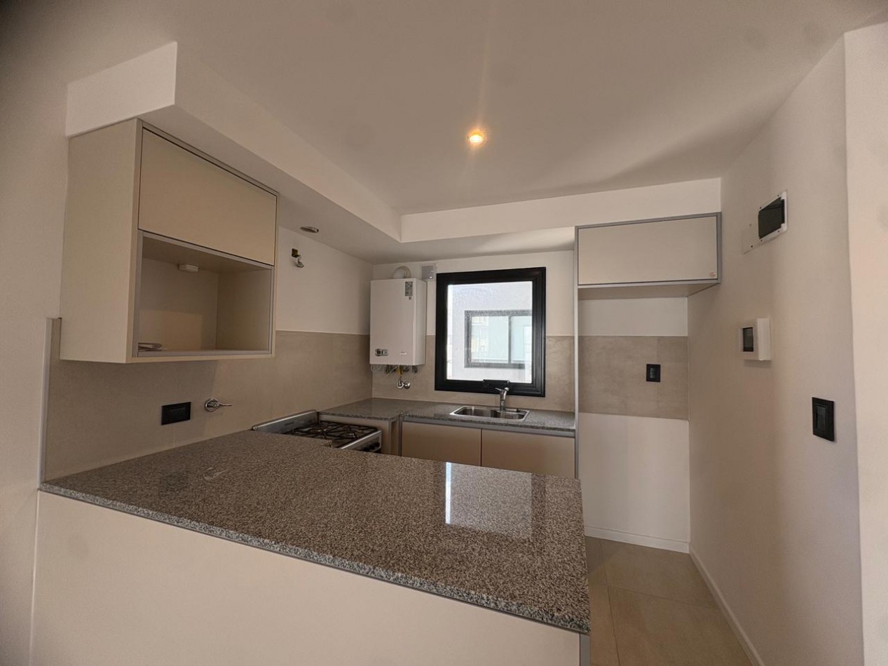 SE VENDE DEPARTAMENTO EN DUPLEX 3 AMBIENTES A ESTRENAR ZONA ALDRE/ GUEMES CON PARRILLA Y AMENITIES 
