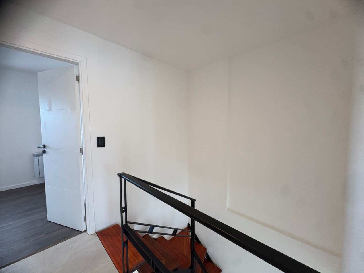 SE VENDE DEPARTAMENTO EN DUPLEX 3 AMBIENTES A ESTRENAR ZONA ALDRE/ GUEMES CON PARRILLA Y AMENITIES 