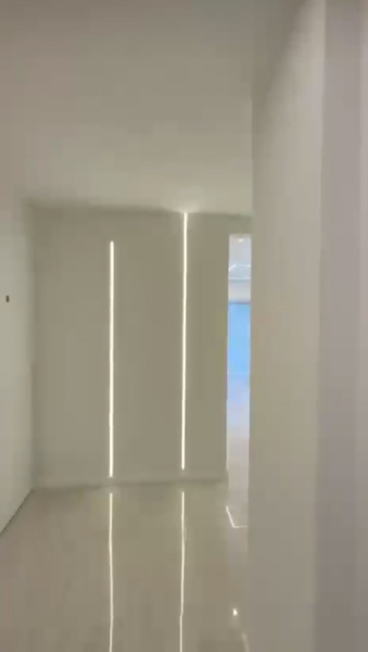 SE VENDE DEPARTAMENTO 2 AMBIENTES CON COCHERA, RECICLADO A ESTRENAR ZONA ALDREY/ GUEMES 