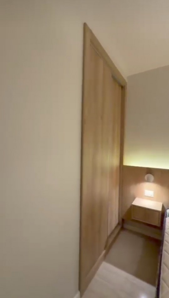 SE VENDE DEPARTAMENTO 2 AMBIENTES CON COCHERA, RECICLADO A ESTRENAR ZONA ALDREY/ GUEMES 