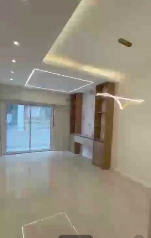 SE VENDE DEPARTAMENTO 2 AMBIENTES CON COCHERA, RECICLADO A ESTRENAR ZONA ALDREY/ GUEMES 