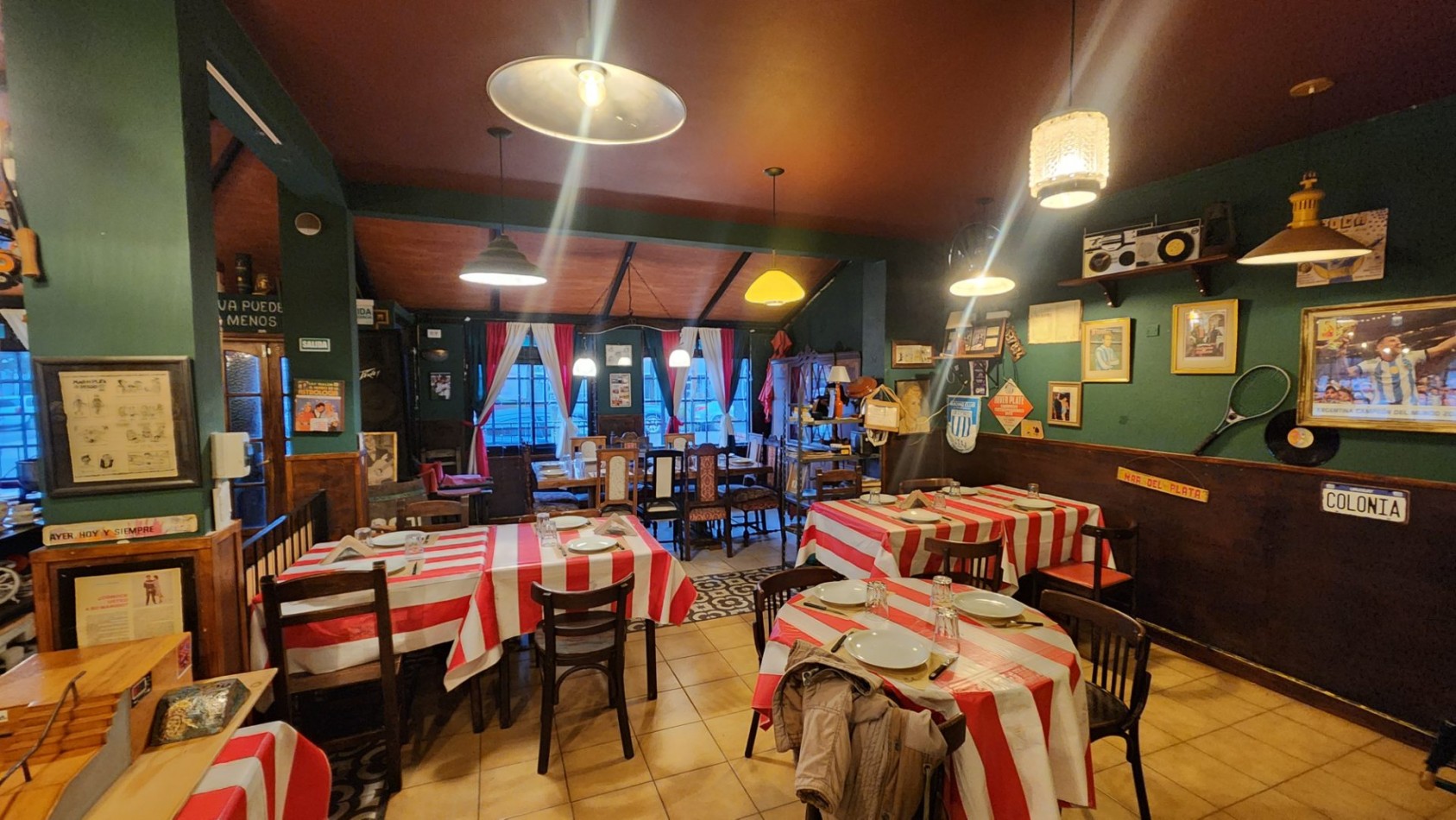 SE VENDE FONDO DE COMERCIO GASTRONOMICO. ZONA COMPLEJO UNIVERSITARIO MAR DEL PLATA.