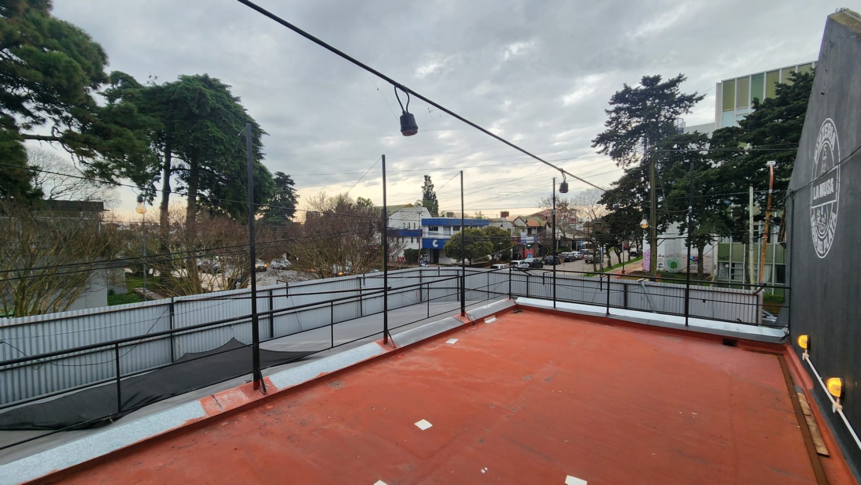 SE VENDE FONDO DE COMERCIO GASTRONOMICO. ZONA COMPLEJO UNIVERSITARIO MAR DEL PLATA.