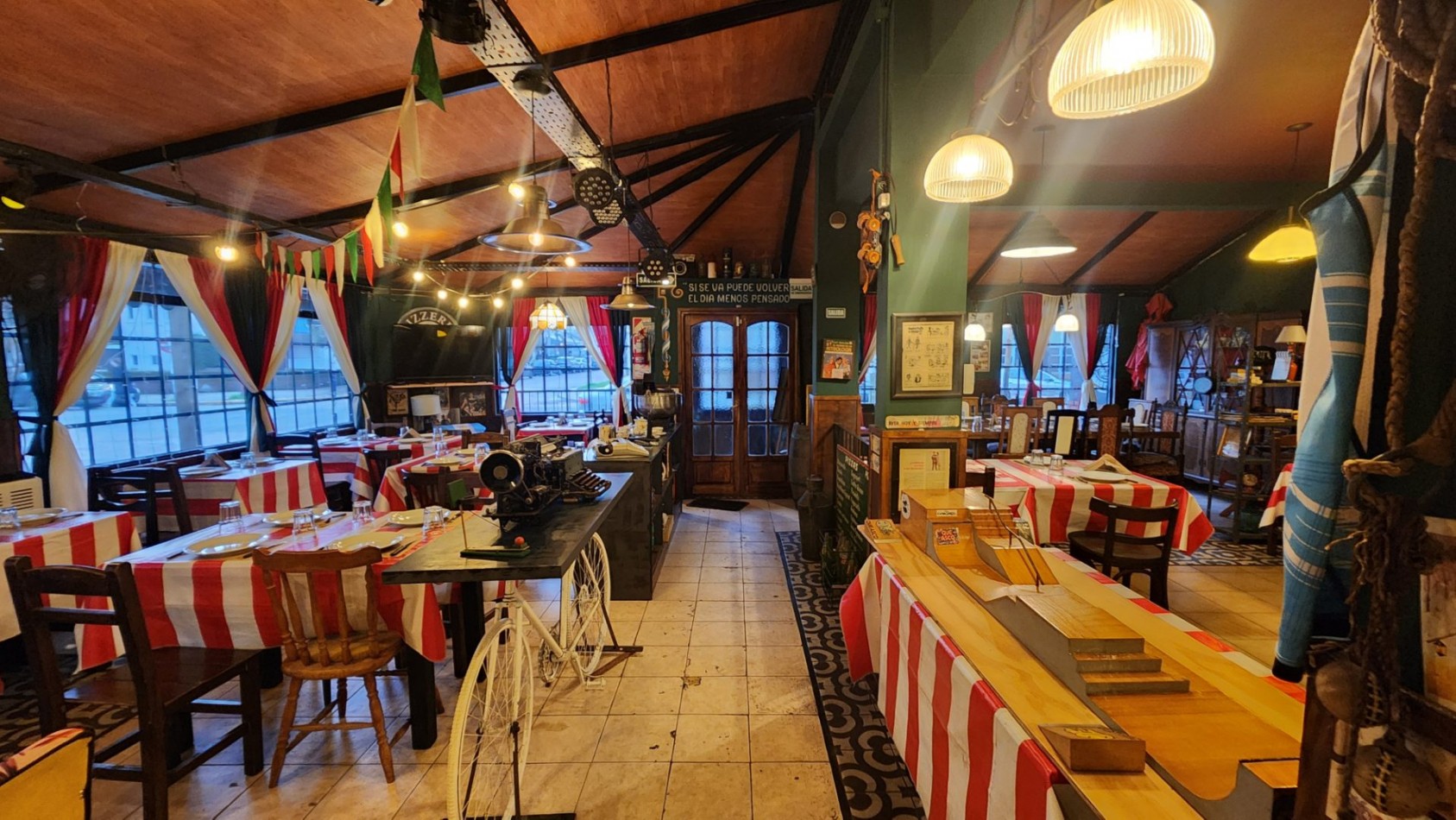 SE VENDE FONDO DE COMERCIO GASTRONOMICO. ZONA COMPLEJO UNIVERSITARIO MAR DEL PLATA.