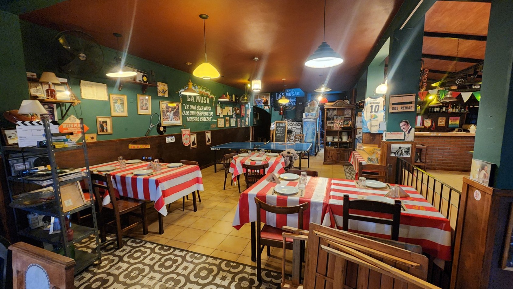 SE VENDE FONDO DE COMERCIO GASTRONOMICO. ZONA COMPLEJO UNIVERSITARIO MAR DEL PLATA.
