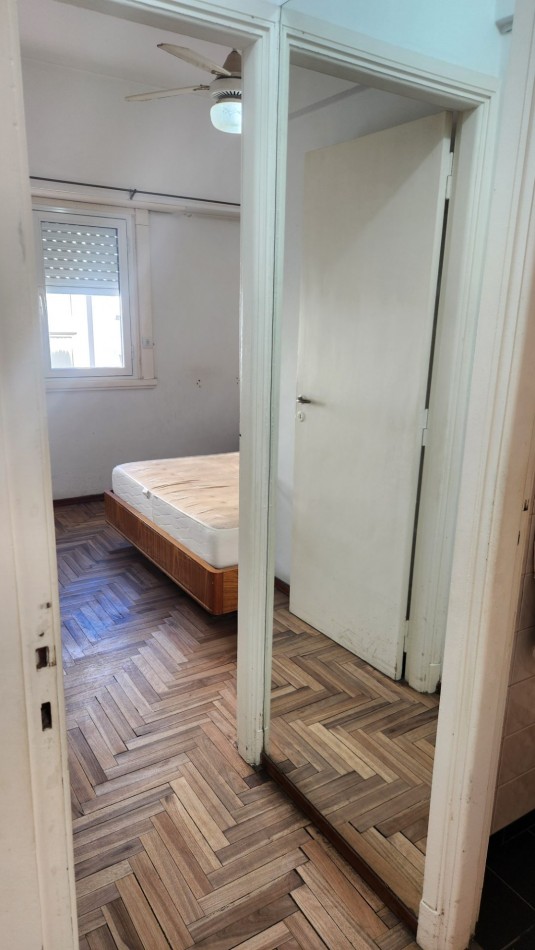 SE VENDE DEPARTAMENTO 2 AMBIENTES CON DEPENDENCIA. 53 m2. PLAZA COLON. MAR DEL PLATA