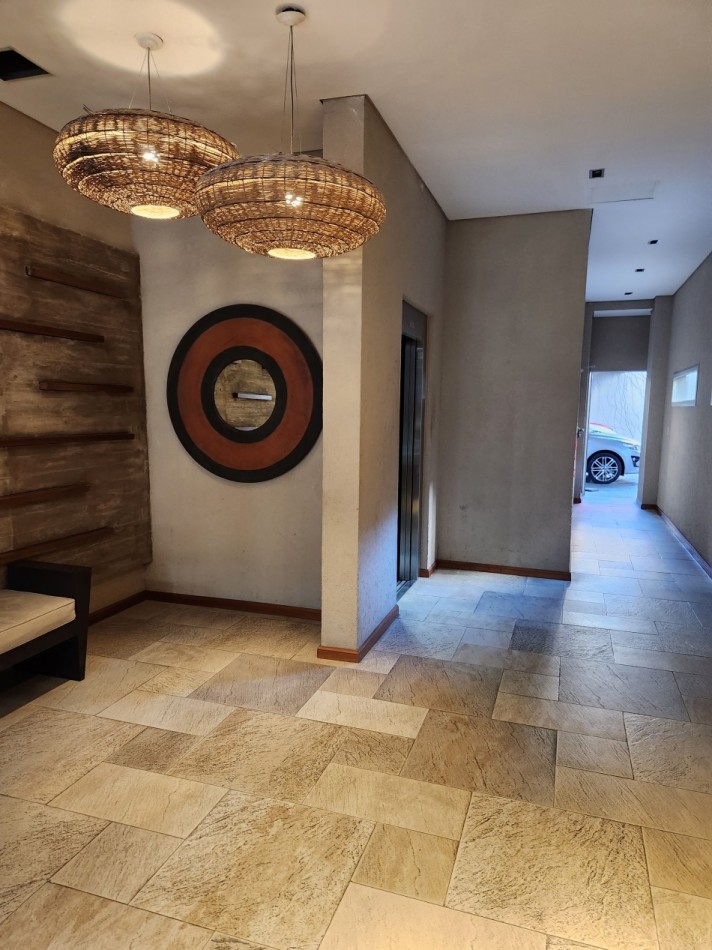 SE VENDE DEPARTAMENTO 2 AMBIENTES AMOBLADO Y EQUIPADO CON COCHERA PREMIUM EN VILLA DEL PARQUE. AMENITIES. CABA 