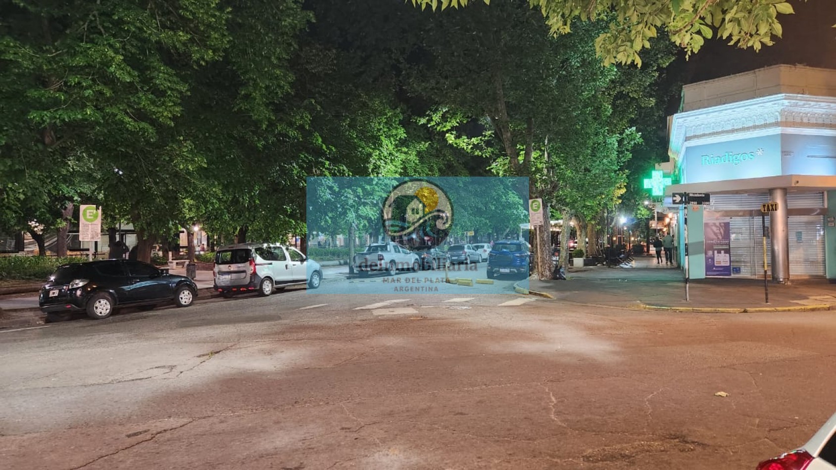 SE VENDE MONOAMBIENTE EN LO MEJOR DEL CENTRO. ZONA SHOPPING LOS GALLEGOS