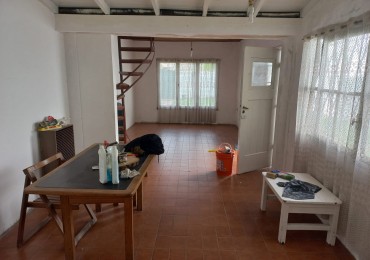 SE VENDE CASA A REFACCIONAR EN LOS TRONCOS. MAR DEL PLATA