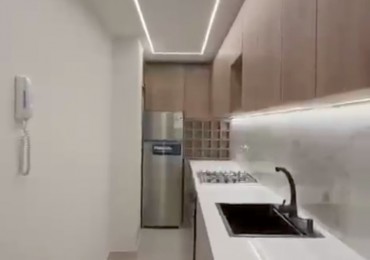 SE VENDE DEPARTAMENTO 2 AMBIENTES CON COCHERA, RECICLADO A ESTRENAR ZONA ALDREY/ GUEMES 