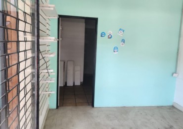 SE ALQUILA LOCAL 30 m2 REMODELADO EN FLORES FLORESTA CABA