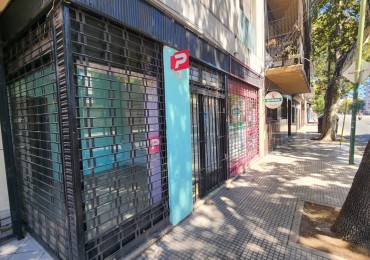 SE ALQUILA LOCAL 34 m2 REMODELADO EN FLORES FLORESTA CABA